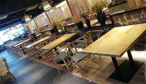 客家食府天天來餐廳桌椅