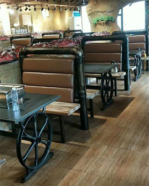 愿者上鉤餐廳桌椅