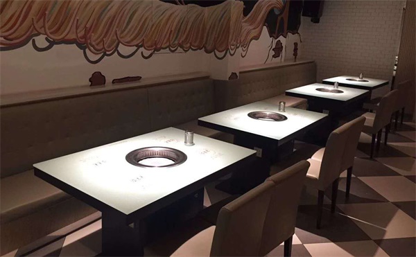 烤肉店用什樣的桌子適合,你知道怎么采購烤肉店桌子嗎?