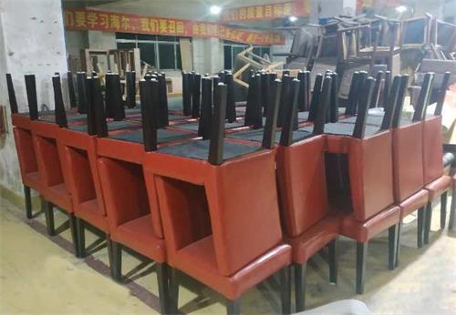 臺灣火鍋店專用餐桌椅有哪些特點？--海德利家具